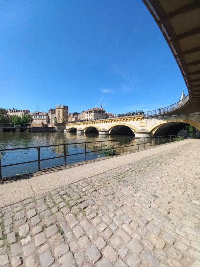 Avec Terrasse A Proximite De Apartment Metz